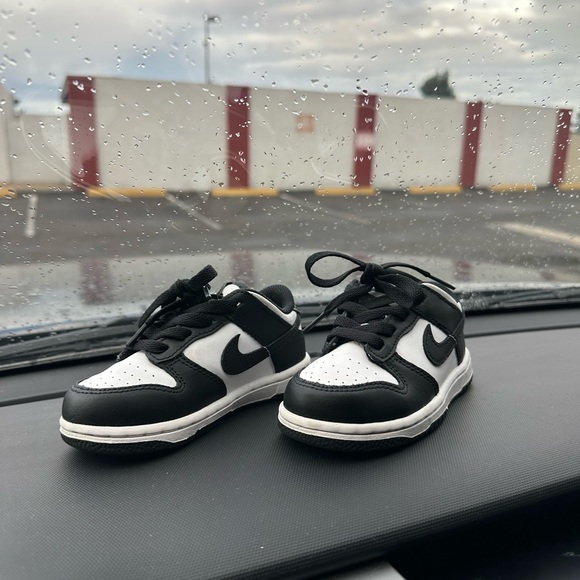 Nike toddler dunks - Picture 3 of 4